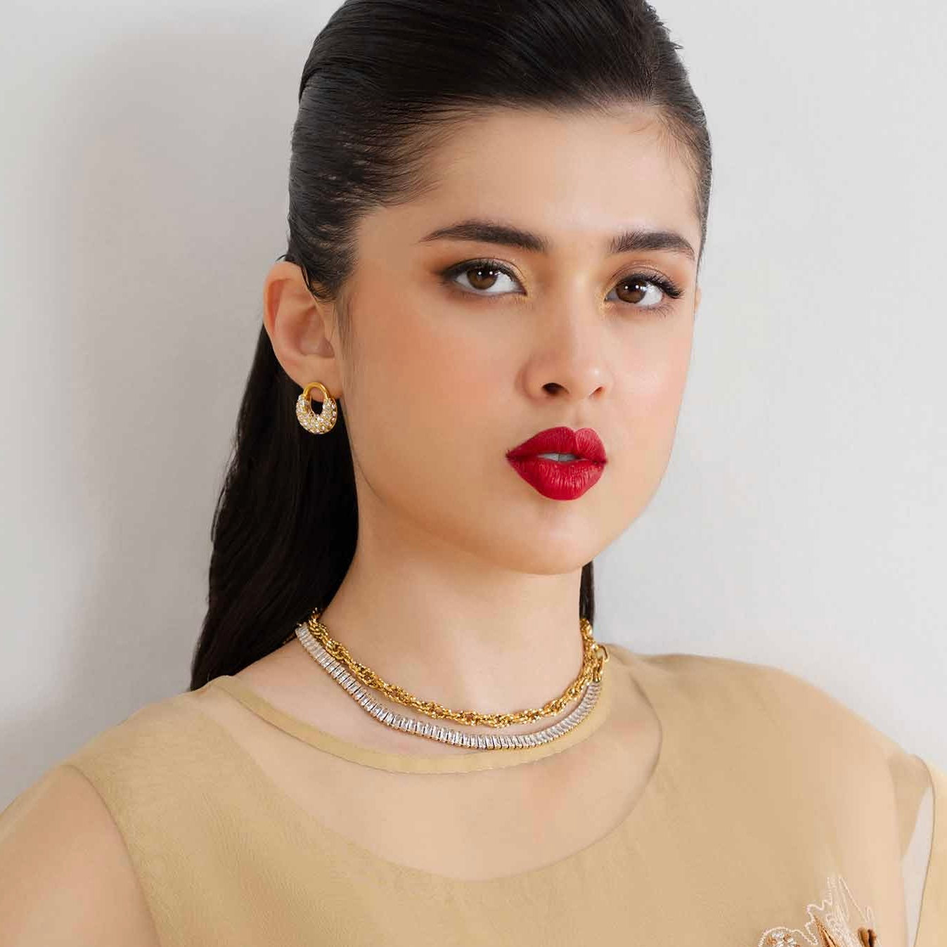 Lucy Hoops