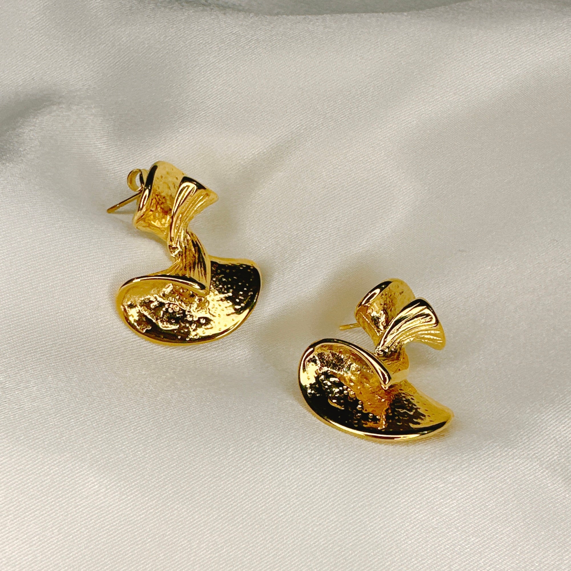 Bella Hoops